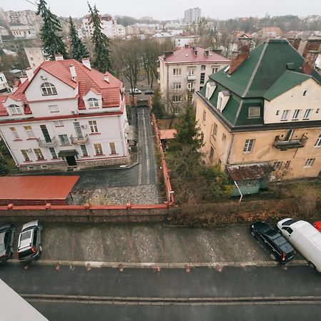 Modern Apartment On Mechnikova Street 18 Lviv Bagian luar foto