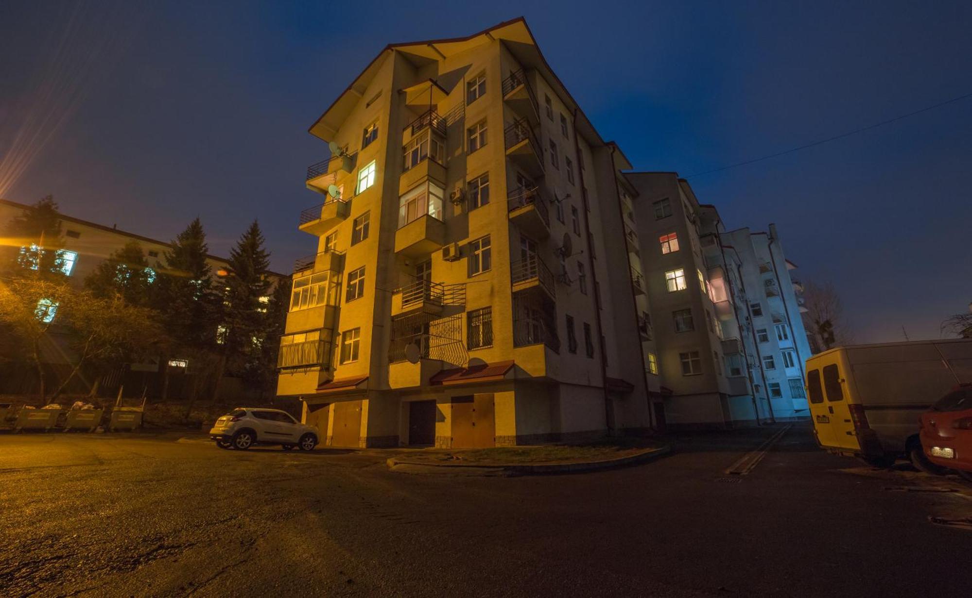 Modern Apartment On Mechnikova Street 18 Lviv Bagian luar foto